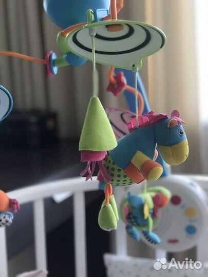 Мобиль tiny love