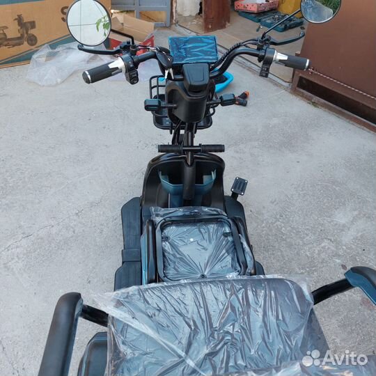 Электроскутер 3х колёсный