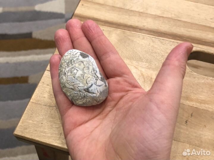 Камень с рисунками