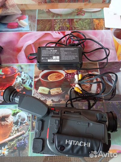 Видеокамера hitachi VM-E338E