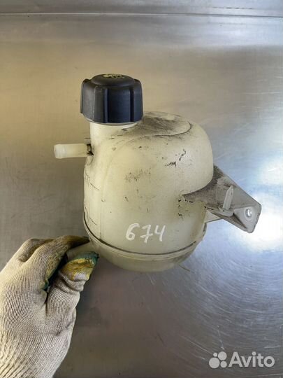 Бачок расширительный Renault Sandero 2009 2014