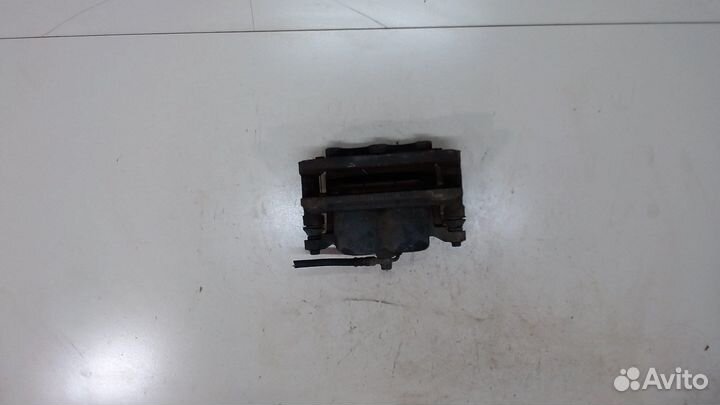 Суппорт Toyota Venza, 2010