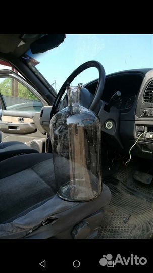 Бутылки стеклянные,10л и 1л