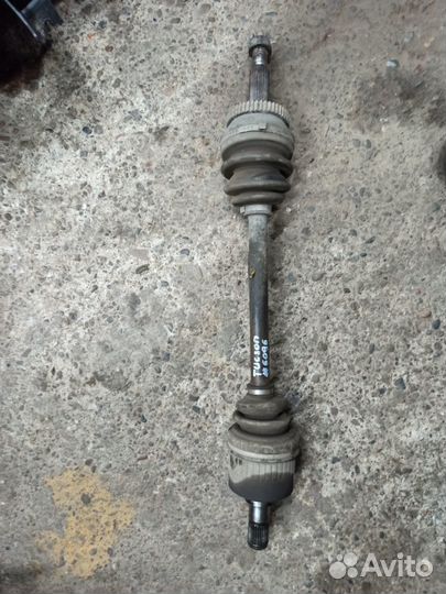 Привод передний левый Hyundai Tucson JM