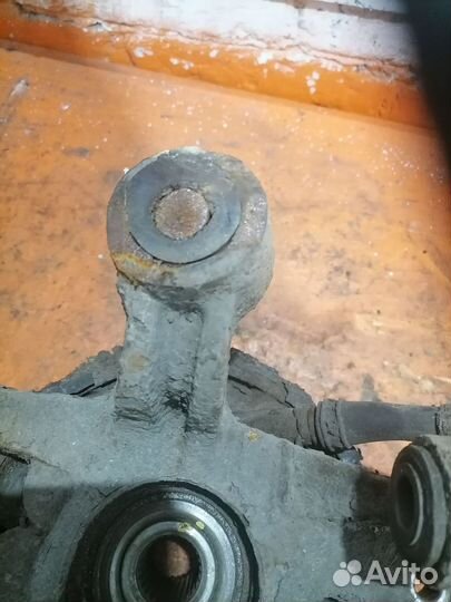 Кулак поворотный задний правый Kia Sportage 2