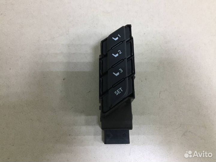 Кнопка включения/отключения (разное) Lexus RX200t/RX300/RX350/RX350L/RX450h/RX450hL