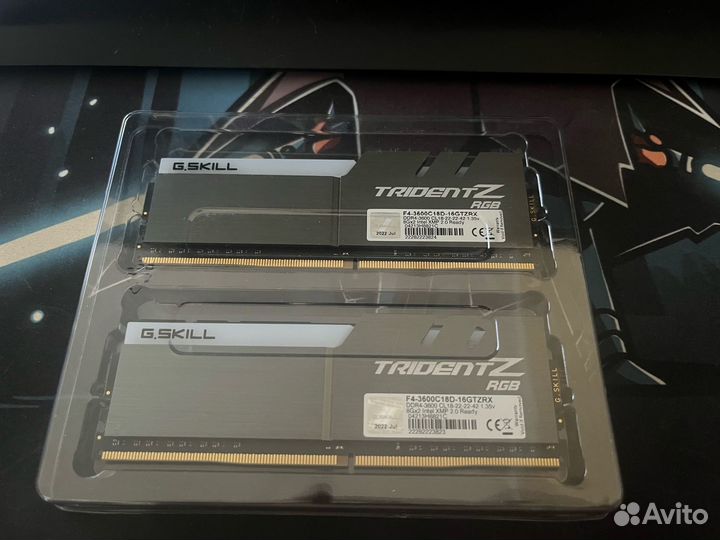 Оперативная память DDR4 16Gb G.Skill trident Z RGB