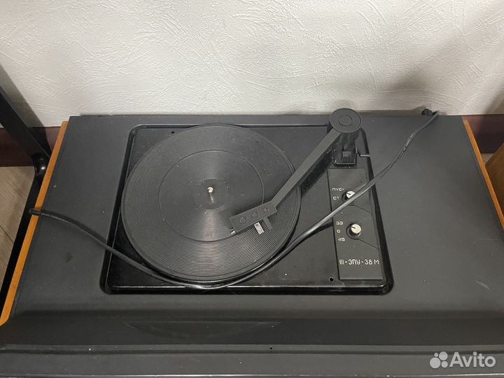 Проигрыватель винила