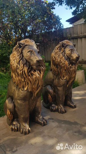 Лев из бетона