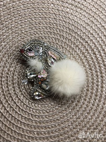 Брошь ручной работы