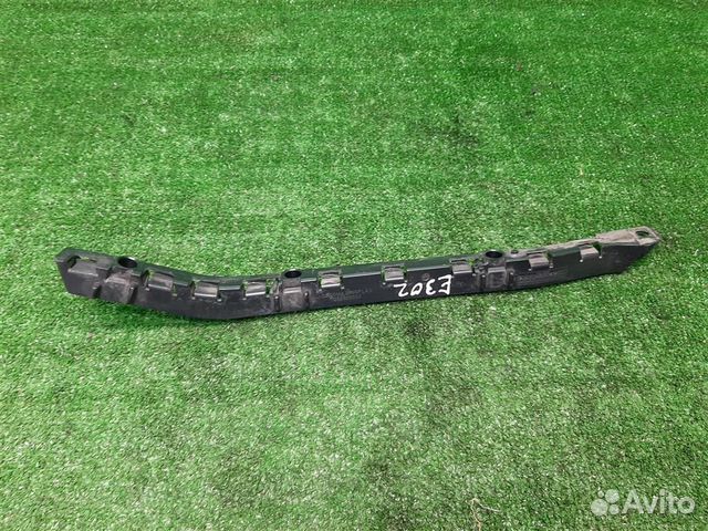 Кронштейн бампера заднего левый Mercedes Benz C-C