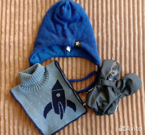 Шапка,манишка,краги Lassie