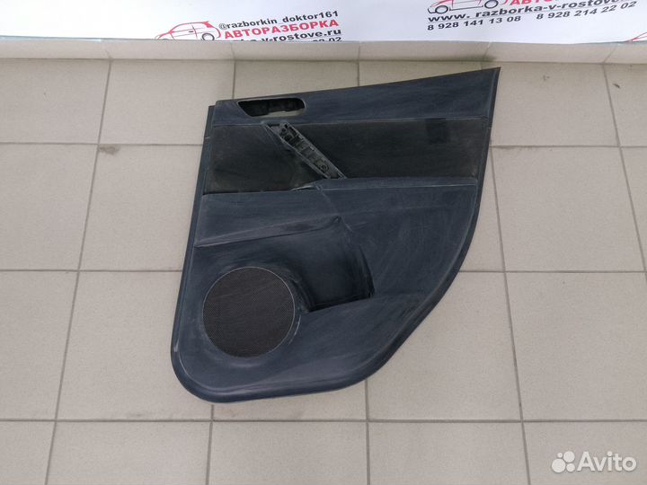 Обшивка двери задней правой Mazda 3 BL