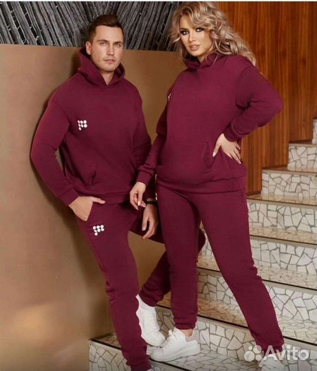 Спортивный костюм женский