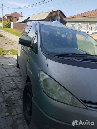 На разбор Toyota Estima