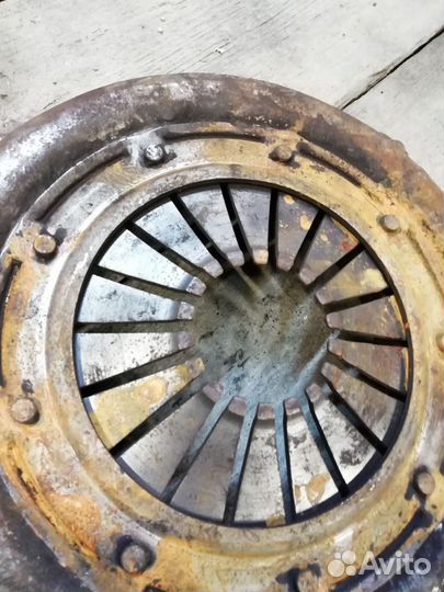 Продам корзину сцепления газель next