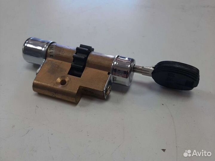 Вскрытие и ремонт замков