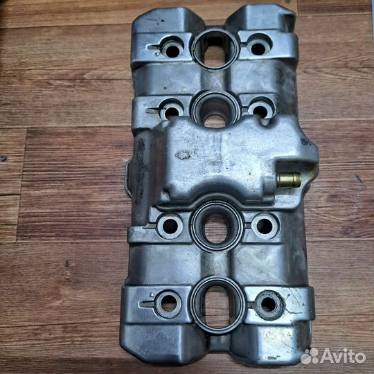 Крышка клапанная CB 400 nc23 honda nc31
