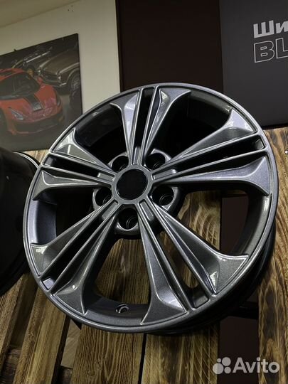 Khomen Wheels 6x16/5x114,3 ET43 D67,1 KHW1603