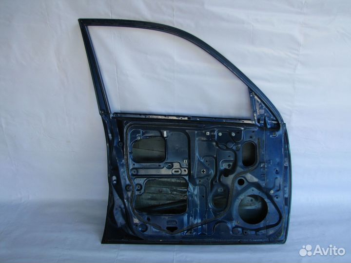Toyota RAV 4 XA20 Дверь передняя левая 2000-2005