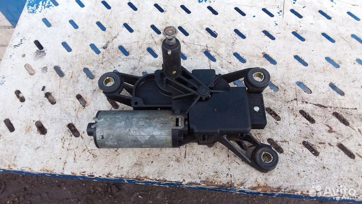 Мотор заднего стеклоочистителя BMW X5 e53