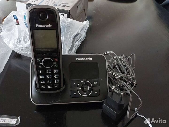 Телефон Panasonic стационарный, проводной