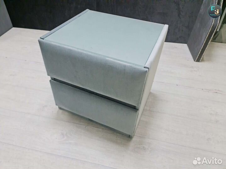 Тумба прикроватная