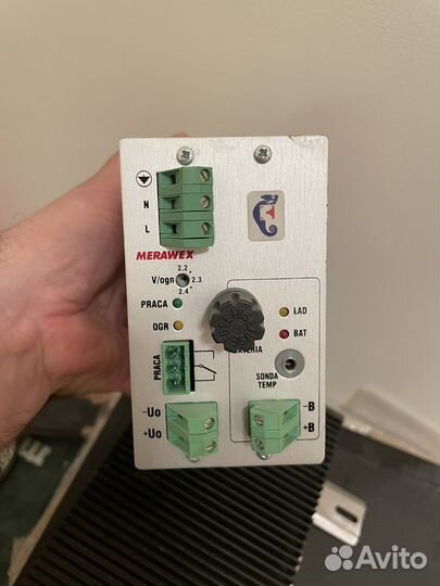 Блок питания zm12v32a-600B-00 merawex ибп