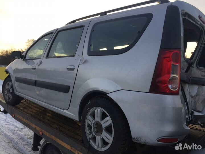 Автомобиль на запчасти LADA Largus