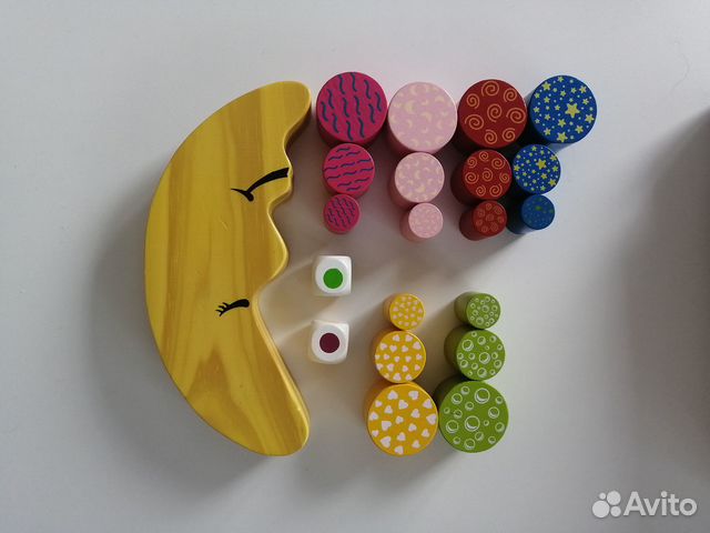 Луна-равновеска деревянная