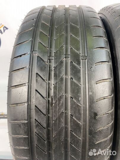 Goodyear EfficientGrip 235/45 R19 98V