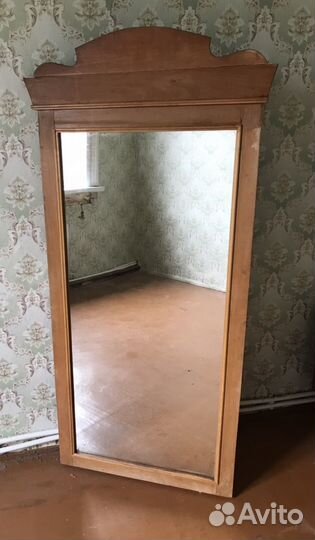 Зеркало старинное в раме