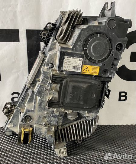 Фара правая Volvo FH4 22239248