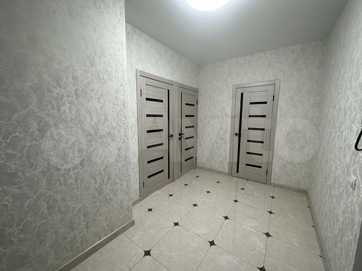 2-к. квартира, 60 м², 9/9 эт.