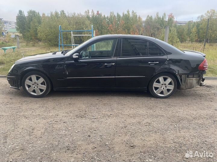 Mercedes-Benz E-класс 2.6 AT, 2002, битый, 377 000 км