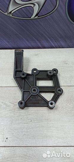 Кронштейн крепление навесного оборудования площадк