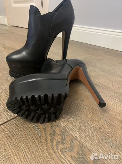 Ботильоны Alaia оригинал