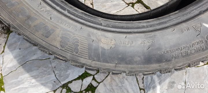 Michelin X-Ice North 4 215/55 R17 98T