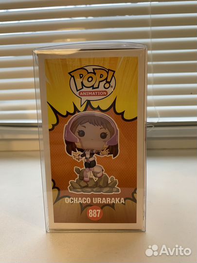 Funko Pop Ochaco Uraraka (Стикер Funimation Exclus