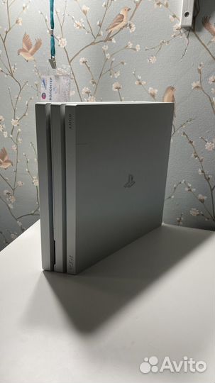Sony playstation 4 PS4 pro 1tb