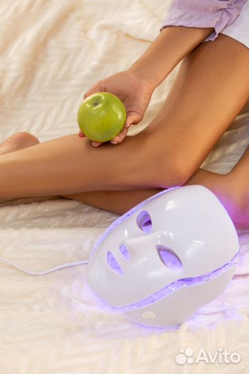 Светодиодная маска для лица и шеи