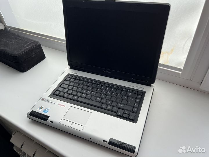 Ноутбук toshiba