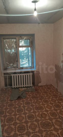 4-к. квартира, 62 м², 1/6 эт.