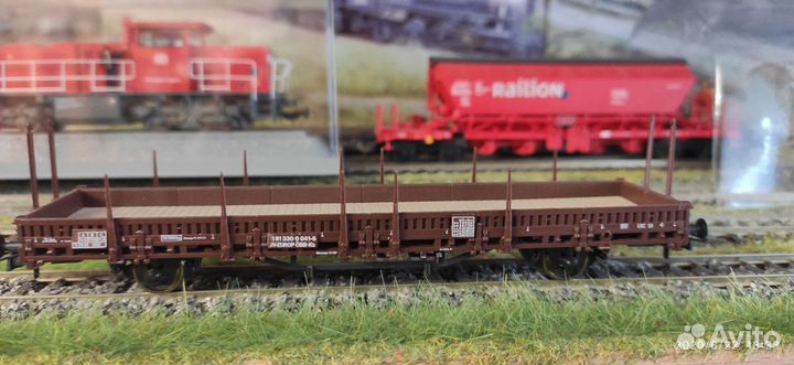 Roco. Платформа с автомобилем