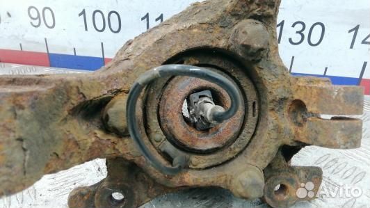 Ступица передняя правая opel astra H (MML05N901)