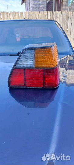 Оригинальный задний правый фонарь гольф 2