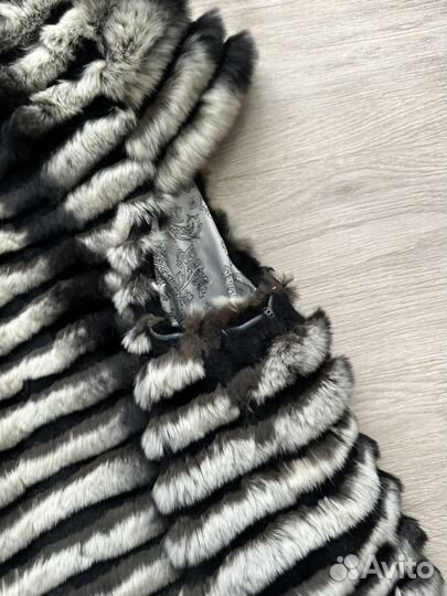 Меховая жилетка 44 46