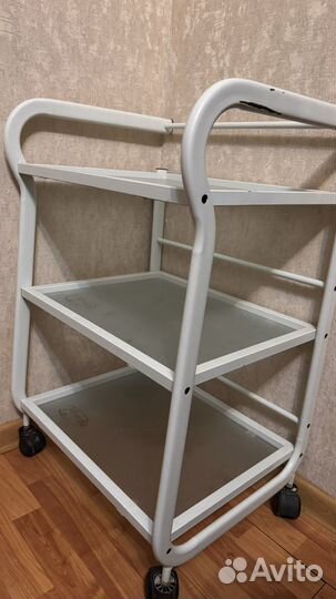 Этажерка на колесиках косметологическая