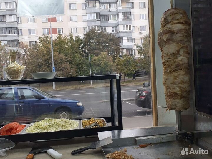 Повар шаурмист