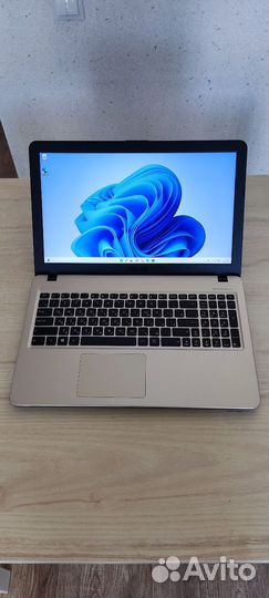 Мощный, современный Asus,8Gb,SSD 120Gb,Windows 10